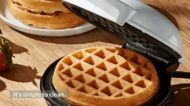 Video thumbnail for The Best Waffle Maker With Removable Plates On Amazon (2021)