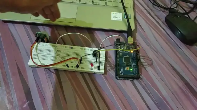 Video thumbnail for PIR Motion Sensor Alarm System  with Arduino