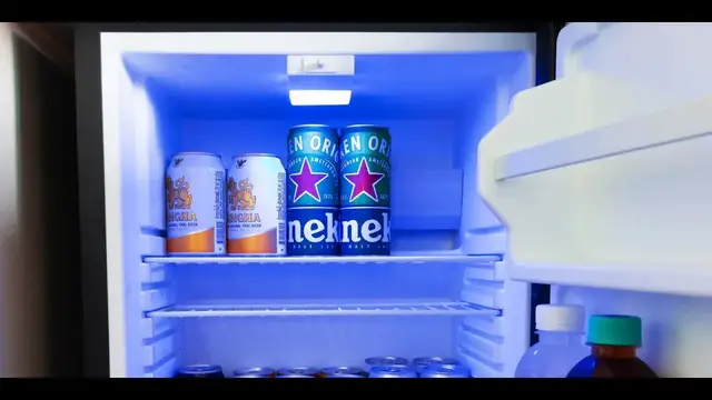 Video thumbnail for What To Put In Your Mini Fridge Drinks? Amazing 7 Things That You Need To Know About This Fridge