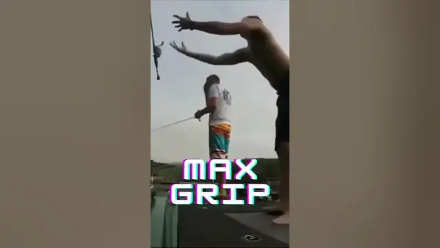 Video thumbnail for How to (not) grip a rod #fail #fishing #shorts #bassfishing