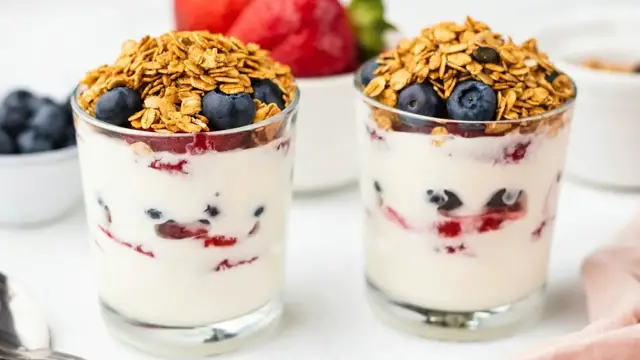 Video thumbnail for This 10 Minute Berry Parfait Is The Sweetest Way To Start Your Day