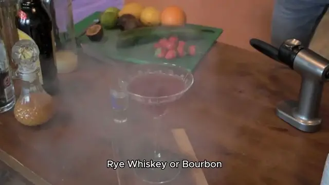 Video thumbnail for Manhattan cocktail recipe