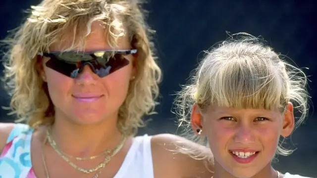 Video thumbnail for What You Never Knew About Anna Kournikova