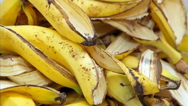 Video thumbnail for The Odd Reason You Should Actually Be Keeping Your Banana Peels