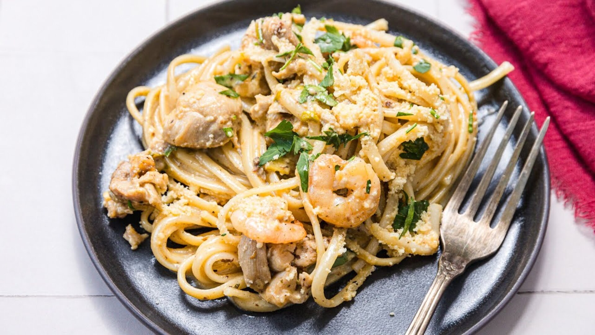 Video thumbnail for Creamy Cajun Pastalaya Recipe
