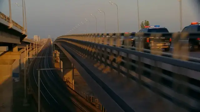 'Video thumbnail for Mark Ronson - Nothing Breaks Like a Heart (Official Video) ft. Miley Cyrus'