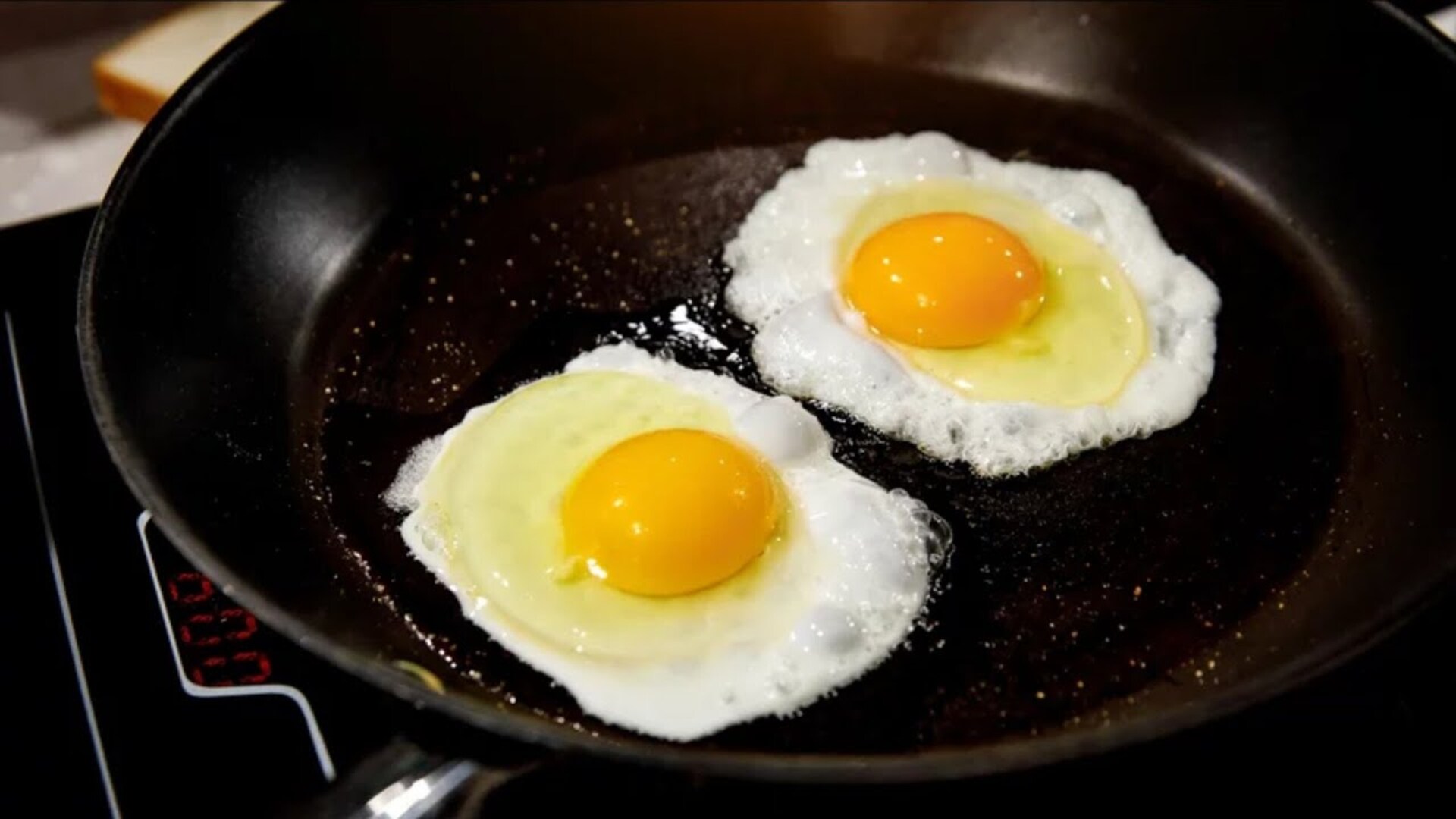 Video thumbnail for The Biggest Mistakes Everyone Makes When Frying Eggs