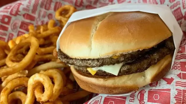 'Video thumbnail for The Jack In The Box Menu Has A Shady Side'