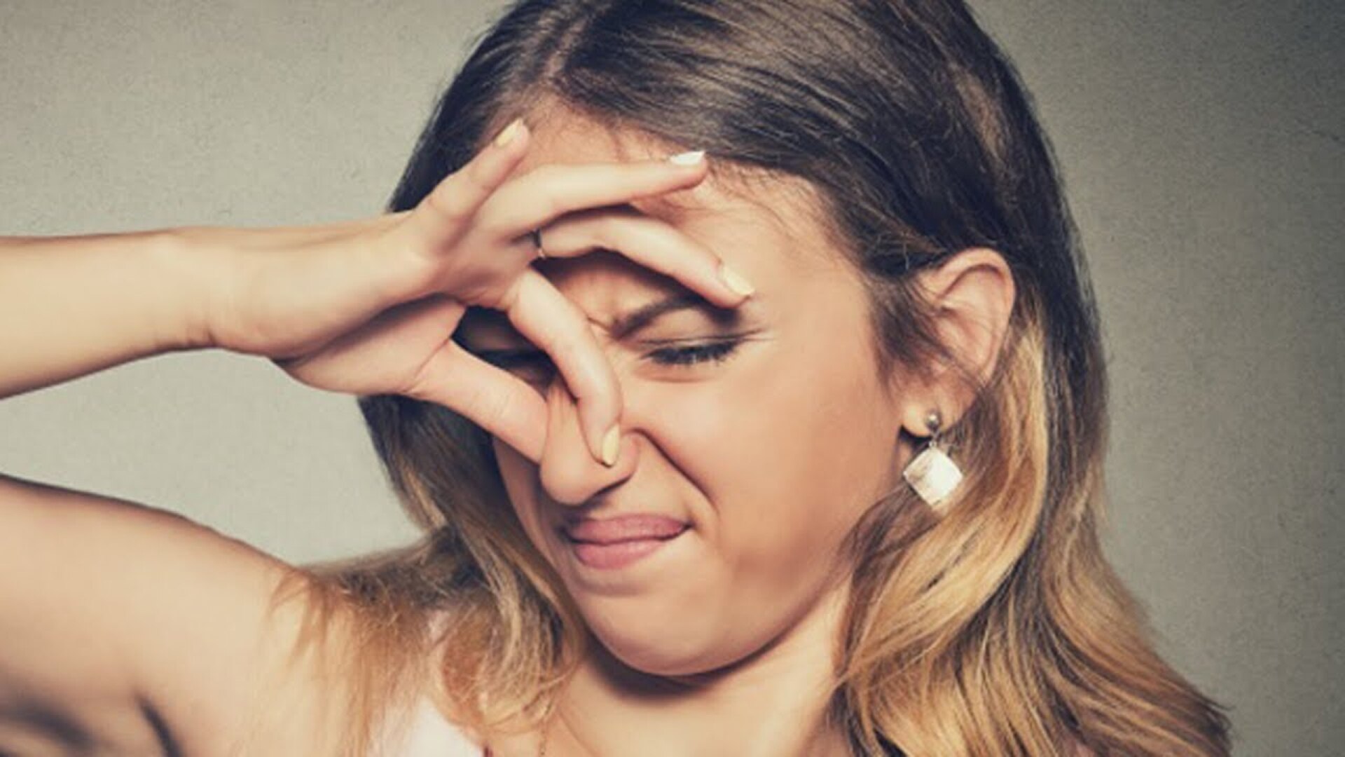 Video thumbnail for 7 Things Every Woman Secretly Does But Would Never Admit