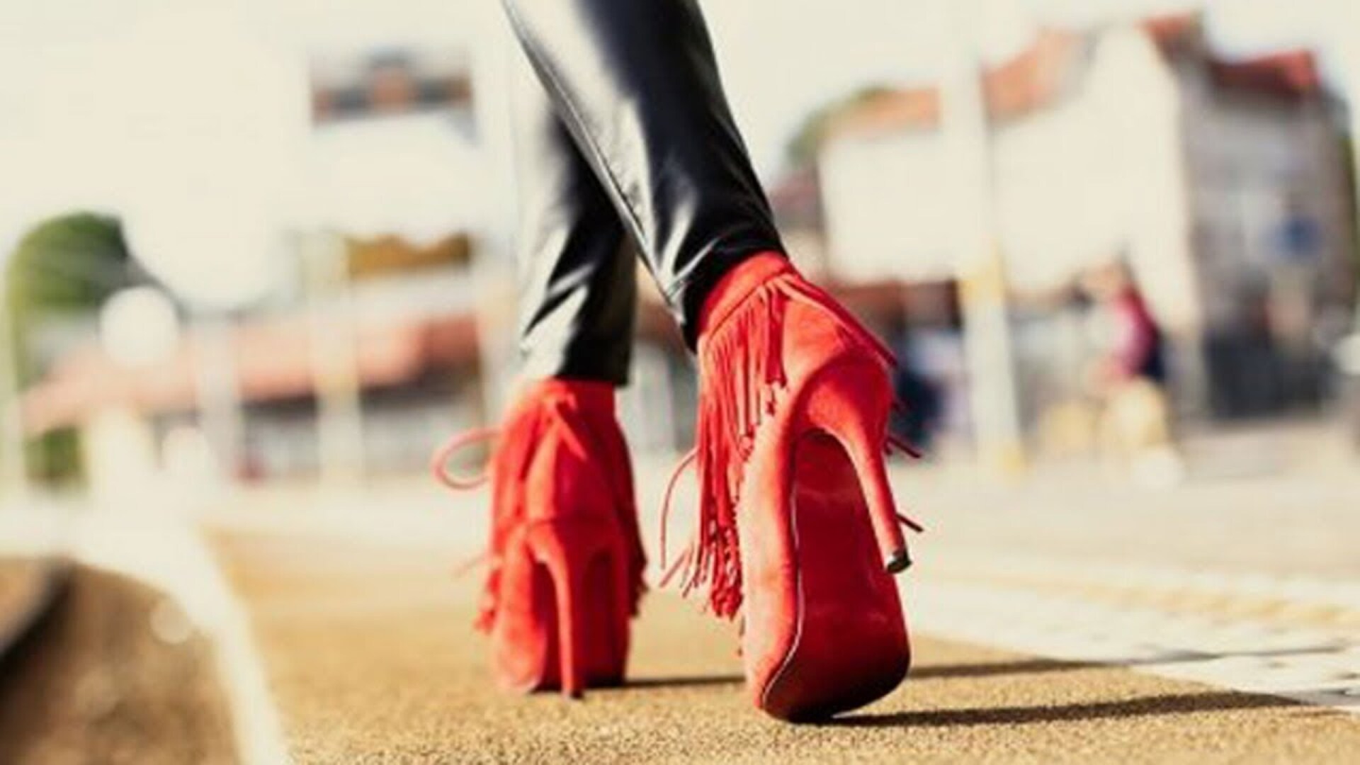 Video thumbnail for What Happens When You Stop Wearing High Heels
