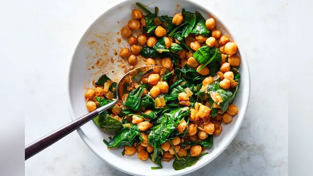 Video thumbnail for ceci beans recipe