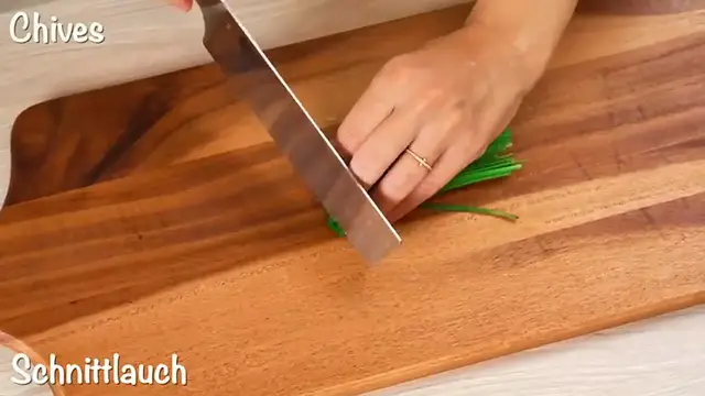 Video thumbnail for DELICIOUS Crispy Ground Beef Quesadilla! You will be addicted and can't stop eating!