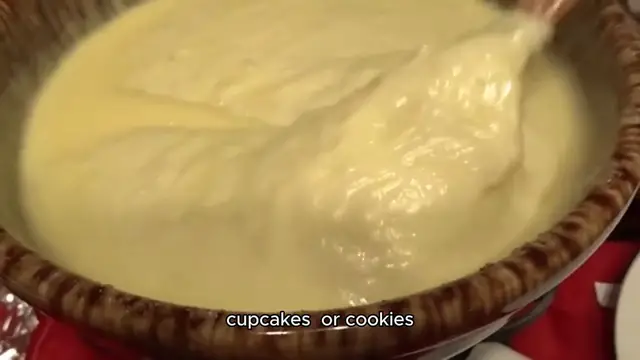 Video thumbnail for vanilla buttercream frosting recipe