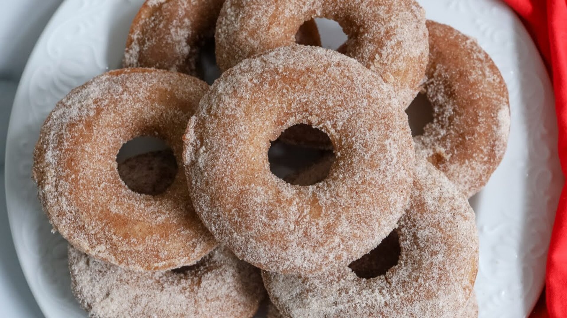 Video thumbnail for Baked Sugar-Dusted Apple Cider Donuts Recipe