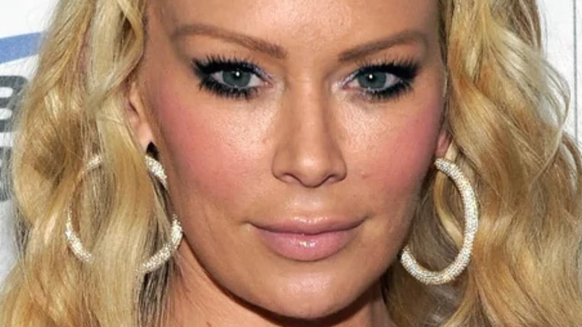 Video thumbnail for Tragic Details About Jenna Jameson