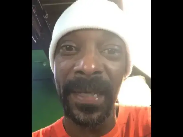 Video thumbnail for Snoop Dogg threatens to diss Eminem ! (Jan. 1, 2021)
