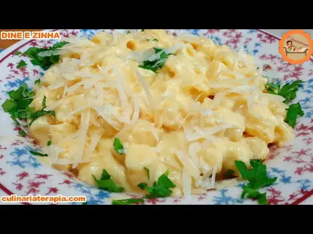 Video thumbnail for MACARRÃO CREMOSO COM QUEIJO E MILHO - Dyne e Zinha
