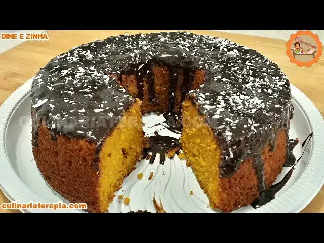 Video thumbnail for BOLO DE CENOURA FOFINHO SEM GLÚTEN E SEM LACTOSE COM COBERTURA DE CHOCOLATE