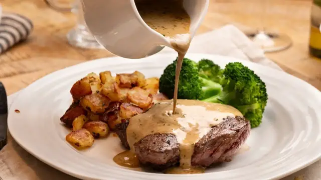'Video thumbnail for Our Steak De Burgo Recipe Showcases The Best Of The Midwest'