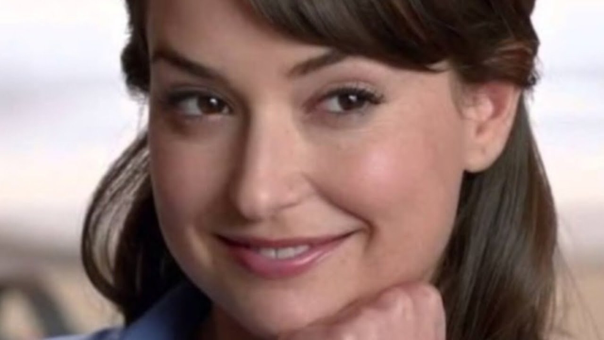 Video thumbnail for The Stunning Transformation Of The AT&T Girl, Milana Vayntrub
