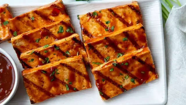 'Video thumbnail for Jazzed Up Grilled BBQ Tofu Recipe'