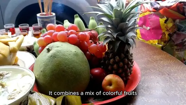 Video thumbnail for christmas salad recipe