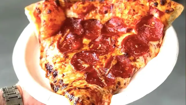 Video thumbnail for Foods At Costco That Gained A Cult Following