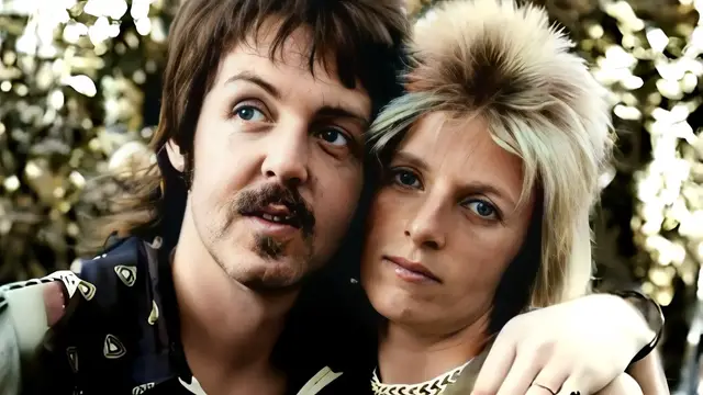 Video thumbnail for The Life Of Paul McCartney's First Wife, Linda