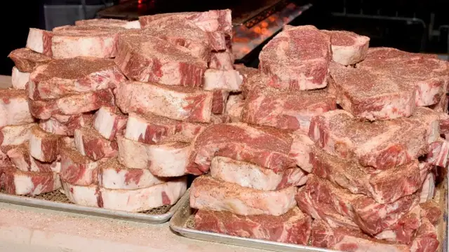 Video thumbnail for The Real Reason Steakhouses Never Use Frozen Steak