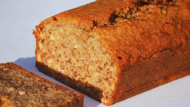 'Video thumbnail for The Best BANANA BREAD Recipe ｜ So FLUFFY and EASY to make ｜ Yum!'