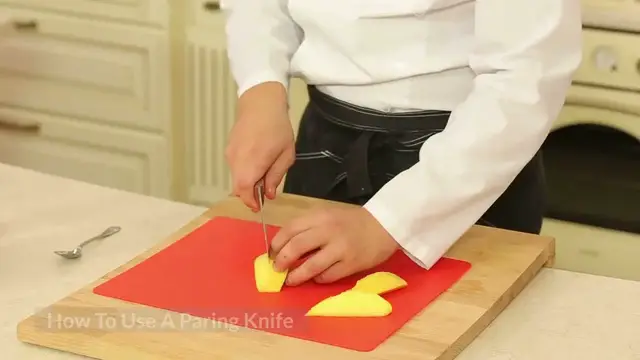 Video thumbnail for How To Hold Paring Knife? 5 Superb Facts About This Kitchen Tool