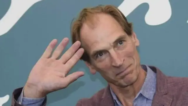 Video thumbnail for Actor Julian Sands Missing