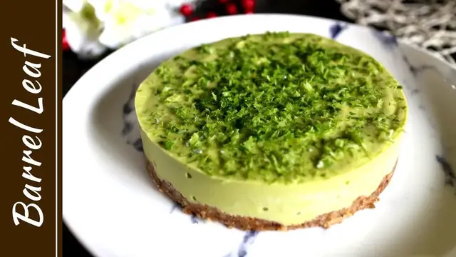 Video thumbnail for 全素酪梨綠檸檬派 (無麵粉, 免烤) Vegan Avocado Key Lime Pie (Gluten Free + No Bake)