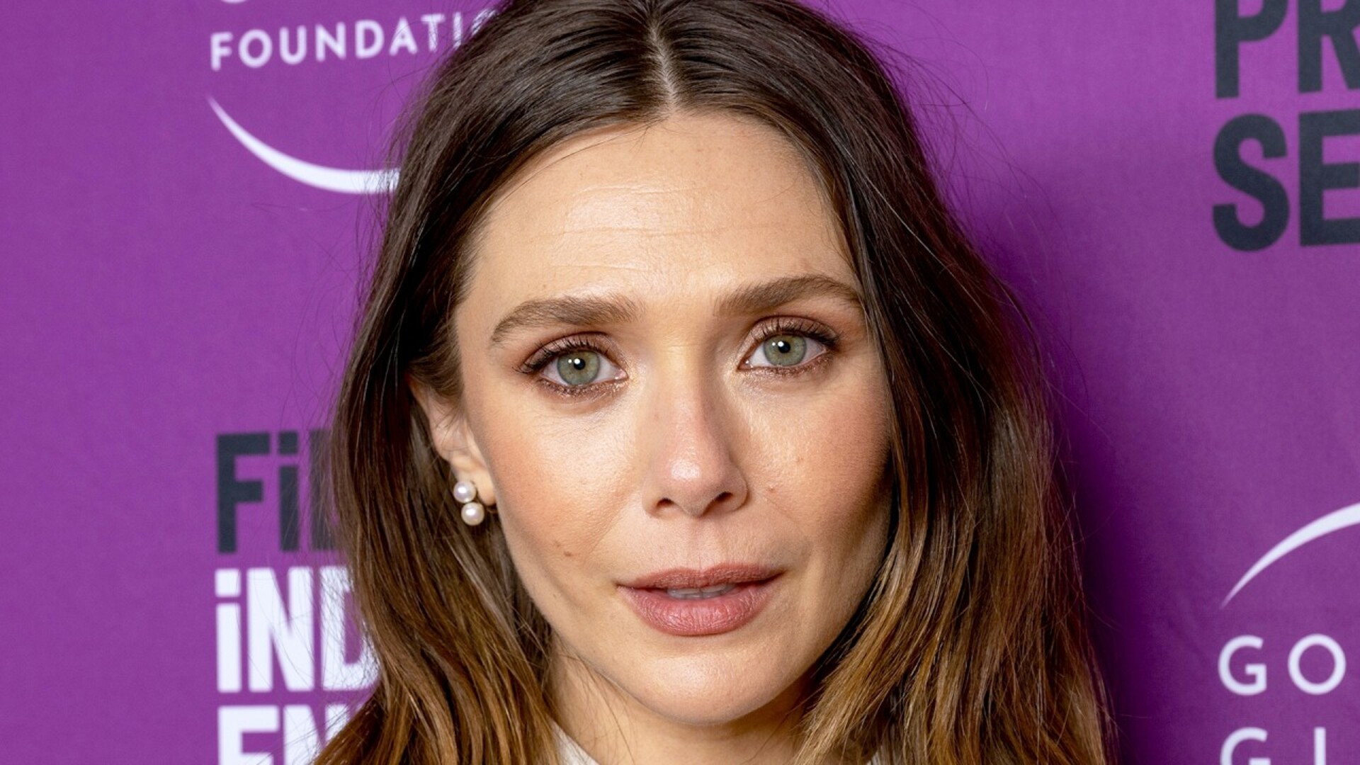 Video thumbnail for Tragic Details About Elizabeth Olsen