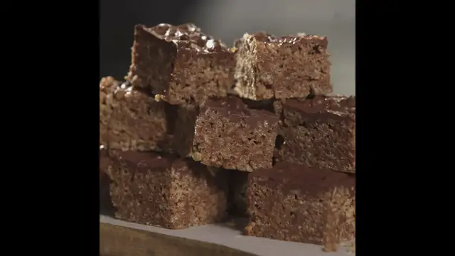 Video thumbnail for Mars Bar Rice Crispy Squares