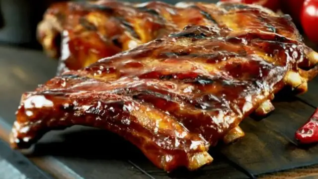 'Video thumbnail for 10 Things You Should Never Order From A Barbecue Restaurant'