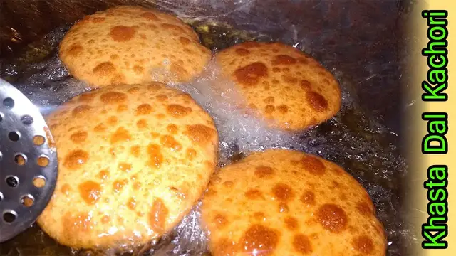 Video thumbnail for How to Make Khasta Kachori Snacks - Khasta Dal Kachori Recipe in Hindi - Khasta Kachori Video