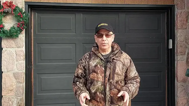 Video thumbnail for How to Open Your Garage Door Manually  When Opener Wont Work