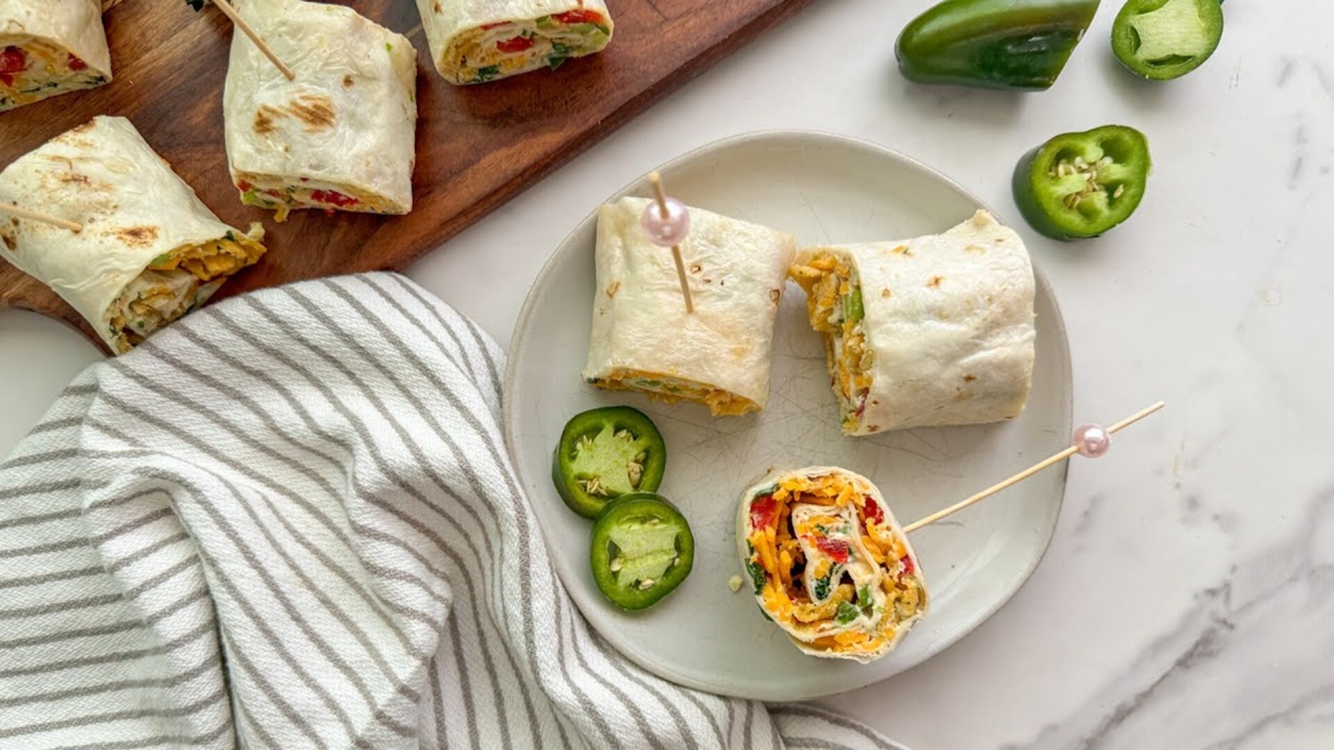 Video thumbnail for Jalapeño Popper Party Pinwheel Recipe