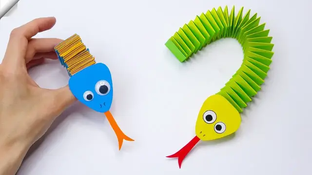 'Video thumbnail for Amazing Paper Snake - Moving paper toys'