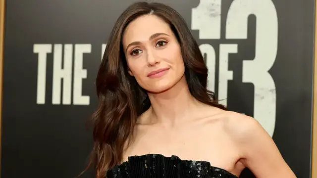 Video thumbnail for Shameless Star Emmy Rossum Stuns When She Rocks Her Natural Hair Texture