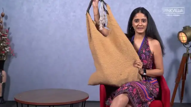 'Video thumbnail for What's in My Bag?'
