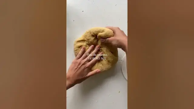 Video thumbnail for Pan de muerto receta Horno Mx #shorts #receta #postres #pandemuerto #pan