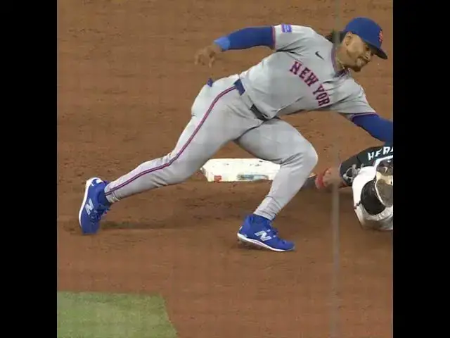 'Video thumbnail for Luis Torrens CATCHES Heriberto Hernandez Stealing After Review!'