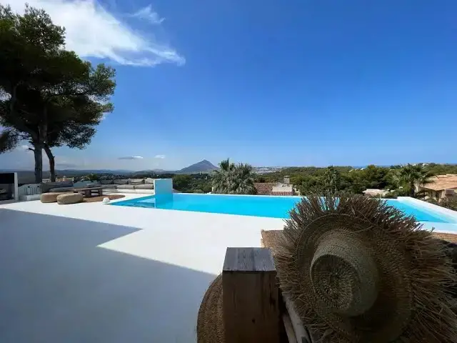 'Video thumbnail for Reduced Price - Modern Villa with Beautiful Views in Balcon al Mar, Javea'