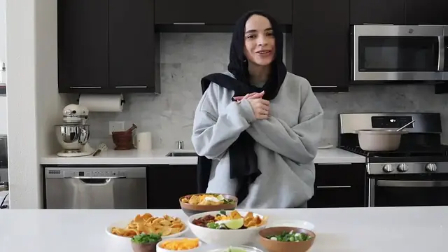 Video thumbnail for How to Make the Best Bowl of Chili for Super Bowl Sunday (720P HD)