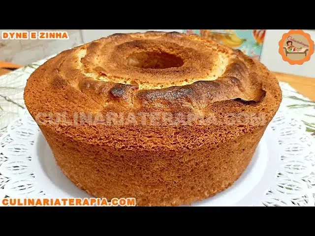 Video thumbnail for Bolo Caseiro Amanteigado de Coco Super Fofinho Rápido e Fácil - Aula Completa Faça e Venda