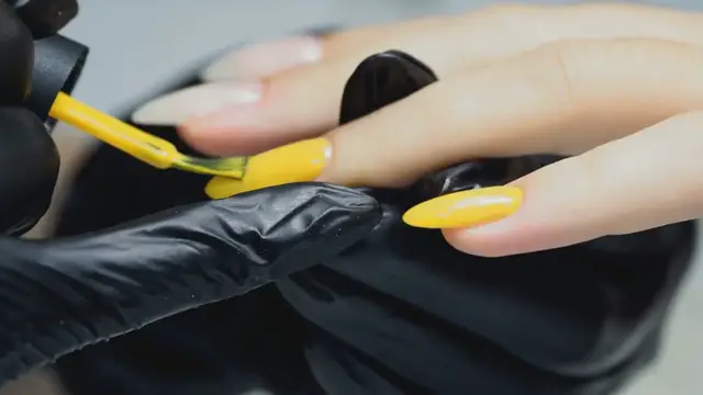Video thumbnail for Consejos para tener uñas largas y fuertes