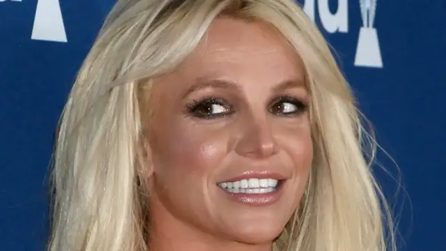 'Video thumbnail for These Celebrities Don't Talk To Their Own Children'