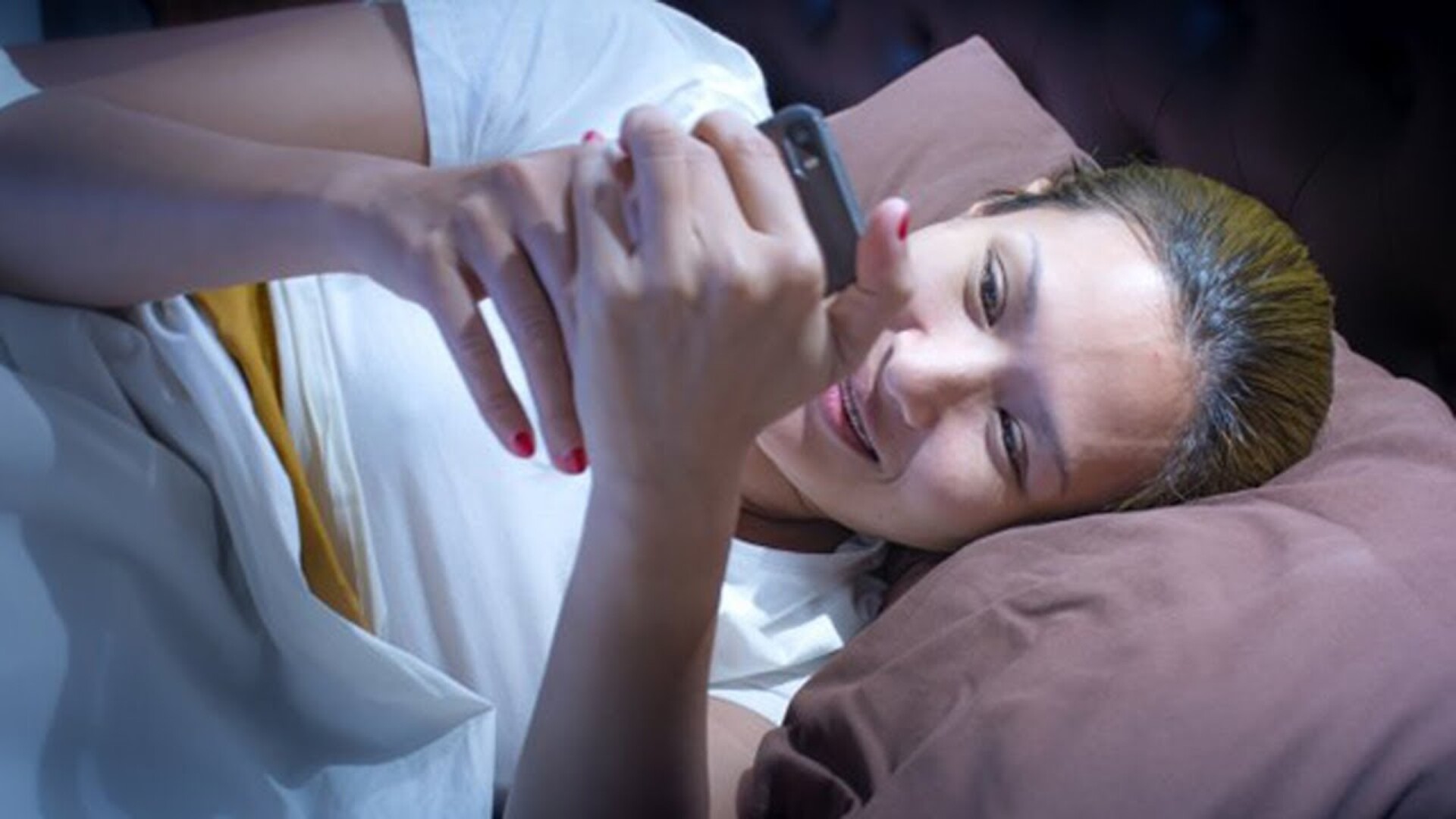 Video thumbnail for Everyday Habits You Didn't Realize Are Destroying Your Health